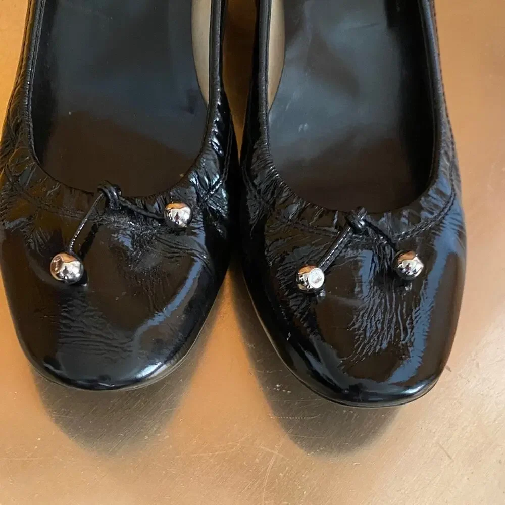 Tod's Black Patent Leather Flats Kitten Heel Tassel Silver Balls w/ Dust Bag - Picture 6 of 13